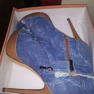 Amy q Jean boots